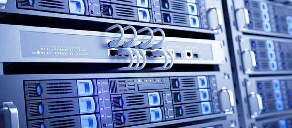 nakivo-Disaster-Recovery-vs-High-Availability-vs-Fault-Tolerance-bg